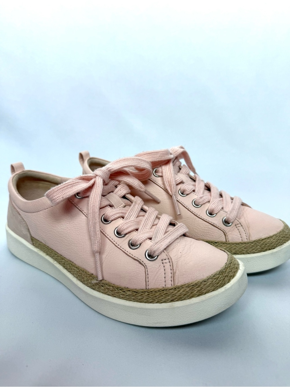 Vionic Blush Pink Leather Lace Up Sneakers Size 7 Espadrille